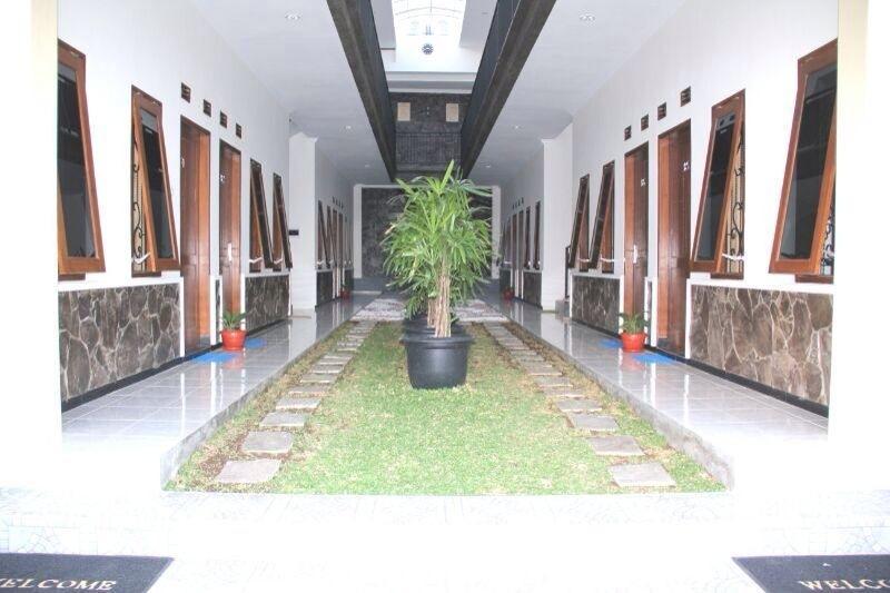 Baliku Guesthouse Batu  Exterior photo